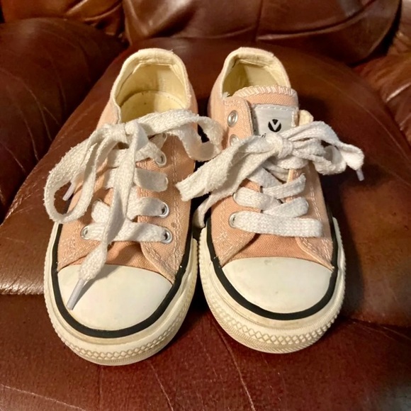 Girls Tennis shoes sz10 - Picture 2 of 9